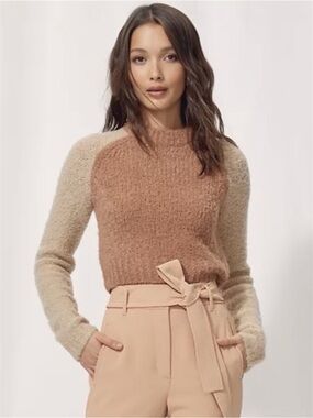 Wilfred Free Meridian Sweater Small Vinland/Lt. Hny Beige Aritzia